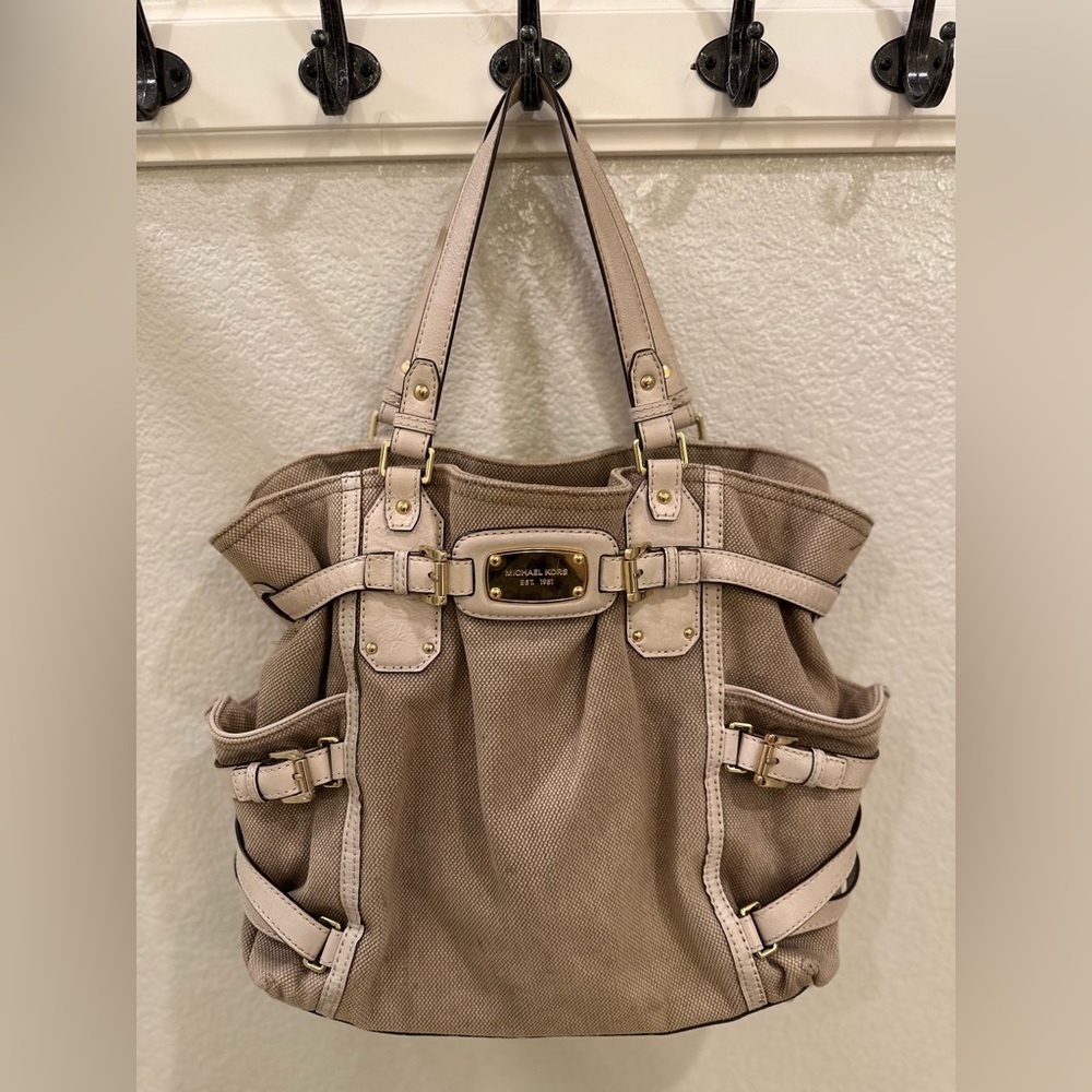 Large Michael Kors Gansevoort Bag